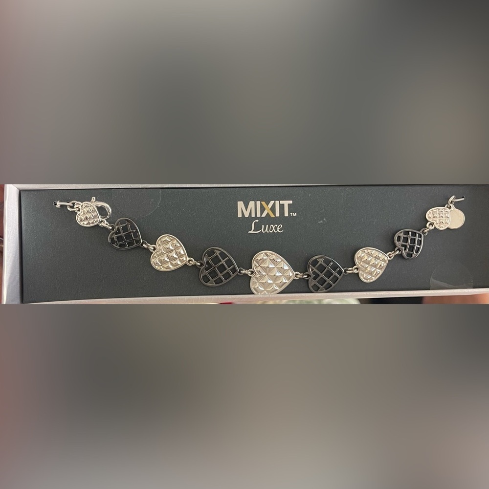 MIXIT Heart Bracelet Silver and Gunmetal Black NEW. - Picture 4 of 5